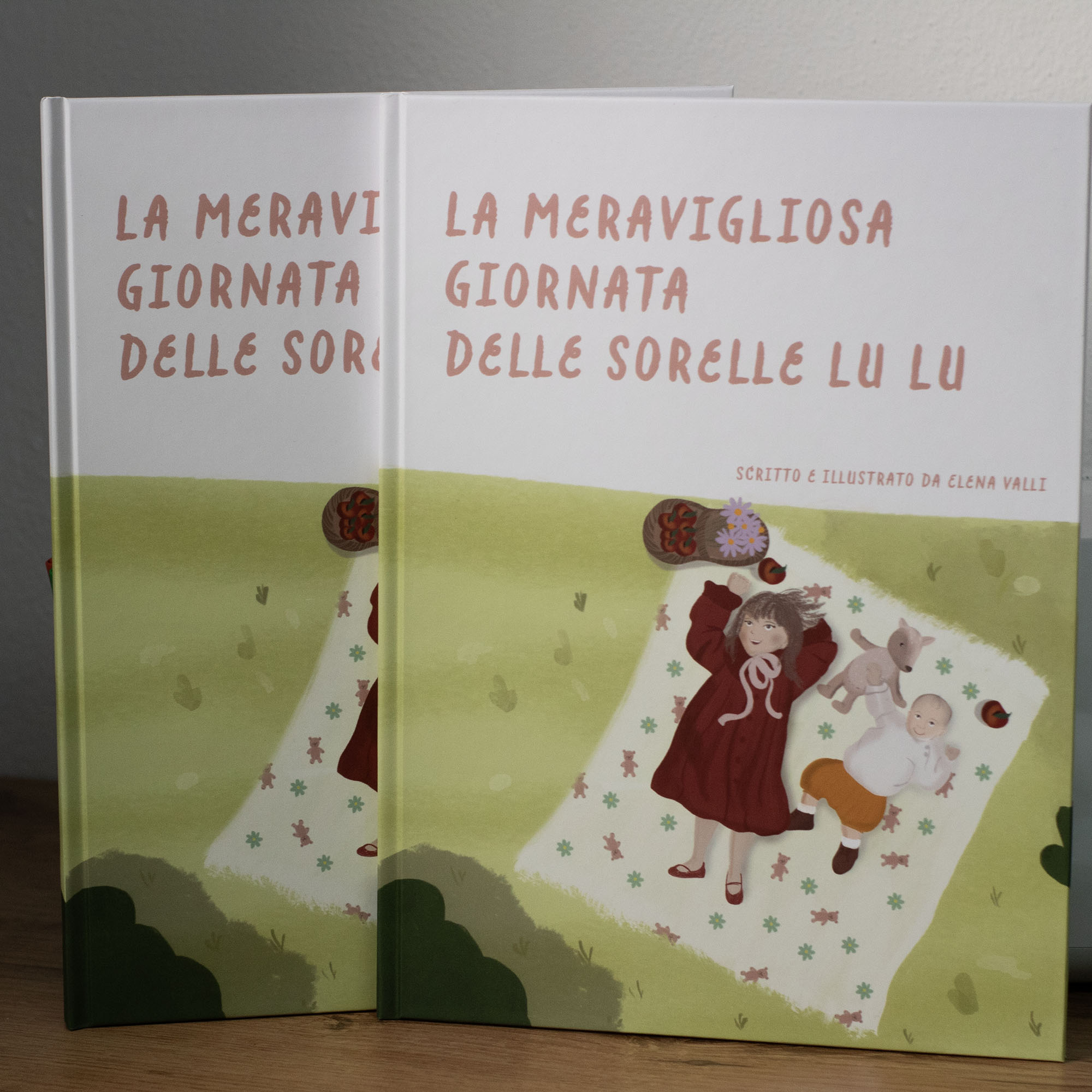 Calledelregalo Libro Delle Firme Per Matrimonio Personalizzato "Tu E Me" - Copertina Rigida Bianco E Oro 27.7x21.6 Cm - 49 Pagine - Con Biglietto Dedica Personalizzato - Prodotto In Spagna